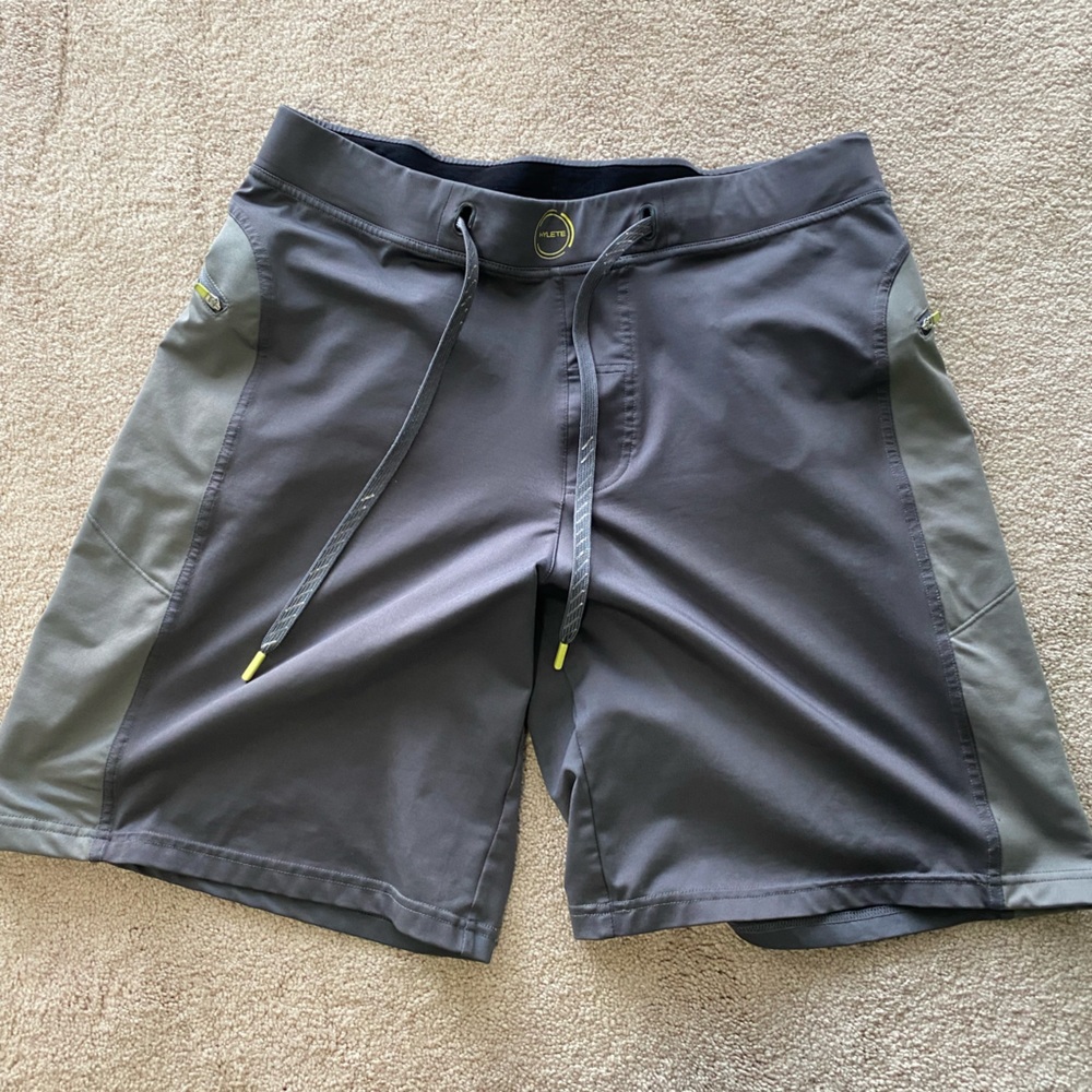 Hylete Verge Workout Shorts size large above knee